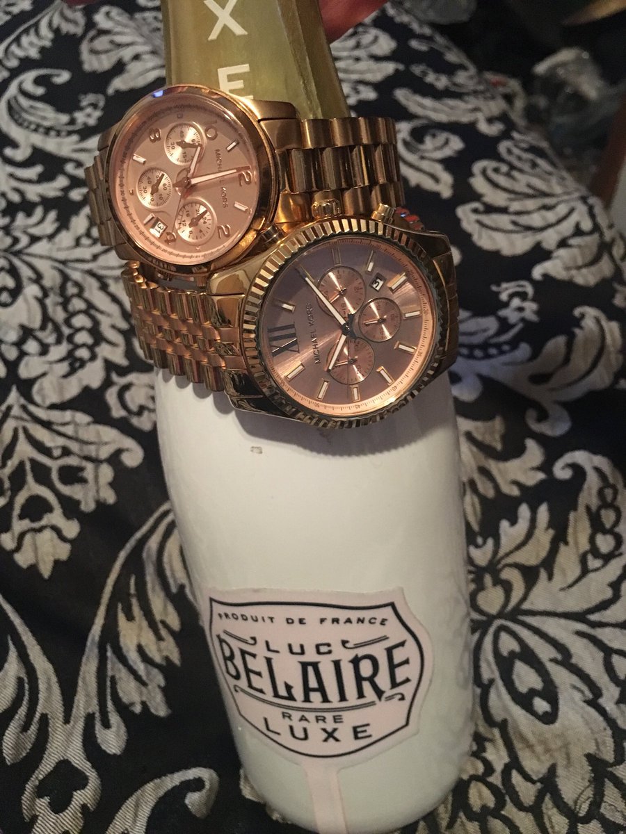 BadBoyGent's tweet photo. @OfficialBelaire #luxe #champagne @MichaelKors #rosegold #timepiece #hisandhers #NewYearsDay @HipHop https://t.co/6sGYN0XCP5