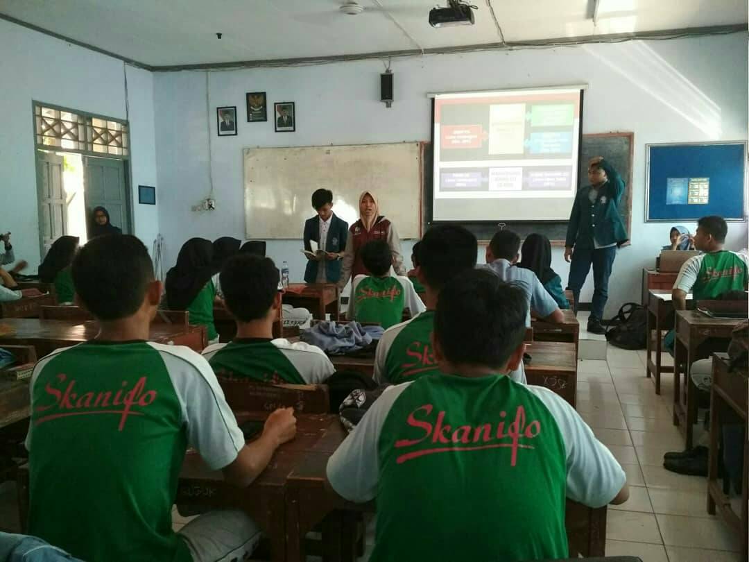 imaken_undip's tweet photo. Terimakasih SMKN 4 Kendal dan SMAN 1 Gemuh https://t.co/GfWR86YNZO