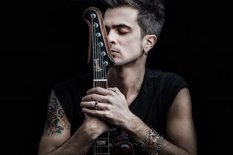 TonyMusicali's tweet photo. Cafiero arriva in radio con il singolo "Feriscimi" (Radio Date 12.01.2018)
https://t.co/d7jMuk9OxE
@cafieromusic #Feriscimi #Cafiero https://t.co/L8mSBMmhZI
