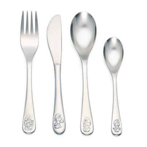 Barnbestickset's tweet image. Zilverstad barnbestickset Smurfarna 4-delar i presentförpackning. Presenttips: fri personifiera med namn gravyr i gaffel, kniv, sked och tesked (gratis gravyr): barnbestickset.se/sv/p/423/zilve…