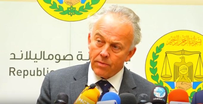 Ladhka's tweet photo. #Rep of #Somaliland #Cheer @slforeign So far so good @SRSGKeating stated "There will be #WIN #WIN or #LOSE #LOSE " #AirspaceControl #Saga Att @icao @M_Farmaajo @TheVillaSomalia #Somalia https://t.co/g2ZOI2220B https://t.co/5o53x9O6Qr