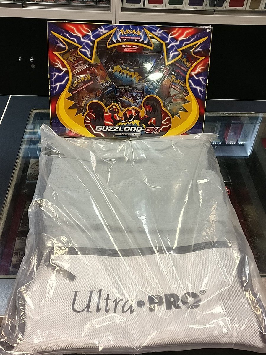 MetropolisCnter's tweet photo. Sorteo de una super mochila @UltraProIntl y una caja en español de Guzzlord-Gx!

Requisitos:

-Seguir a @MetropolisCnter
- Seguir a @Gaiastormtcg
- Dar RT a este tweet!

Suerte a todos 😁😁 https://t.co/eN6AEONM3O