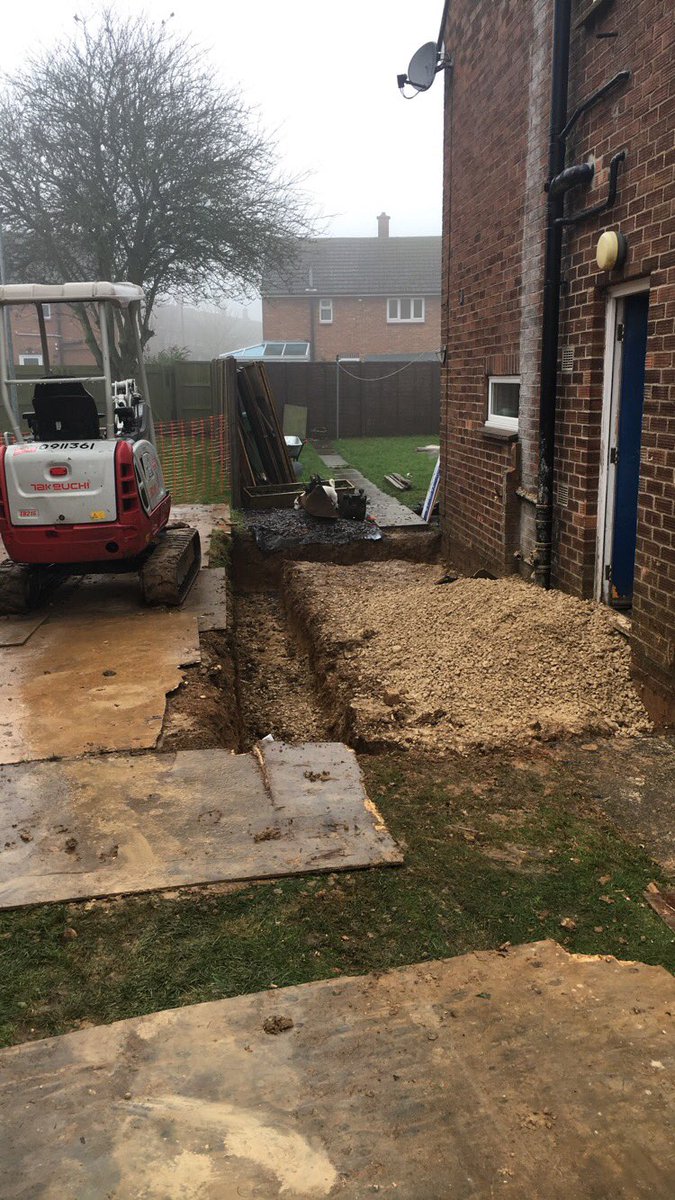 mjarmuz's tweet photo. 15 days before #babyjarmuz is due to be born builders are about to pour the foundations on which her bedroom will be built... this certainly tops the stupid idea list! #bigjobsonly #diysos #whathaveidone https://t.co/l2JicQbrxl
