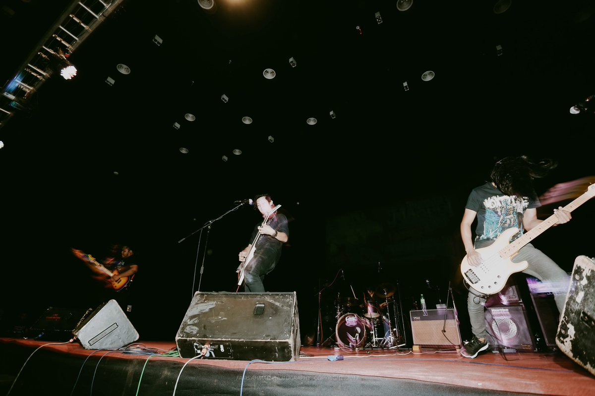 modreadband's tweet photo. Kehangatan masih terasa! Keadaan sekitar kenduri malam pesta @kugiranmasdo di Borneo744, Kuching
📸 faris.ahmadmoh
#jelajahmasdoborneo #borneo744 #kuching #sarawak #modread #gig #inibarumasdo https://t.co/0ZytYzxkt6
