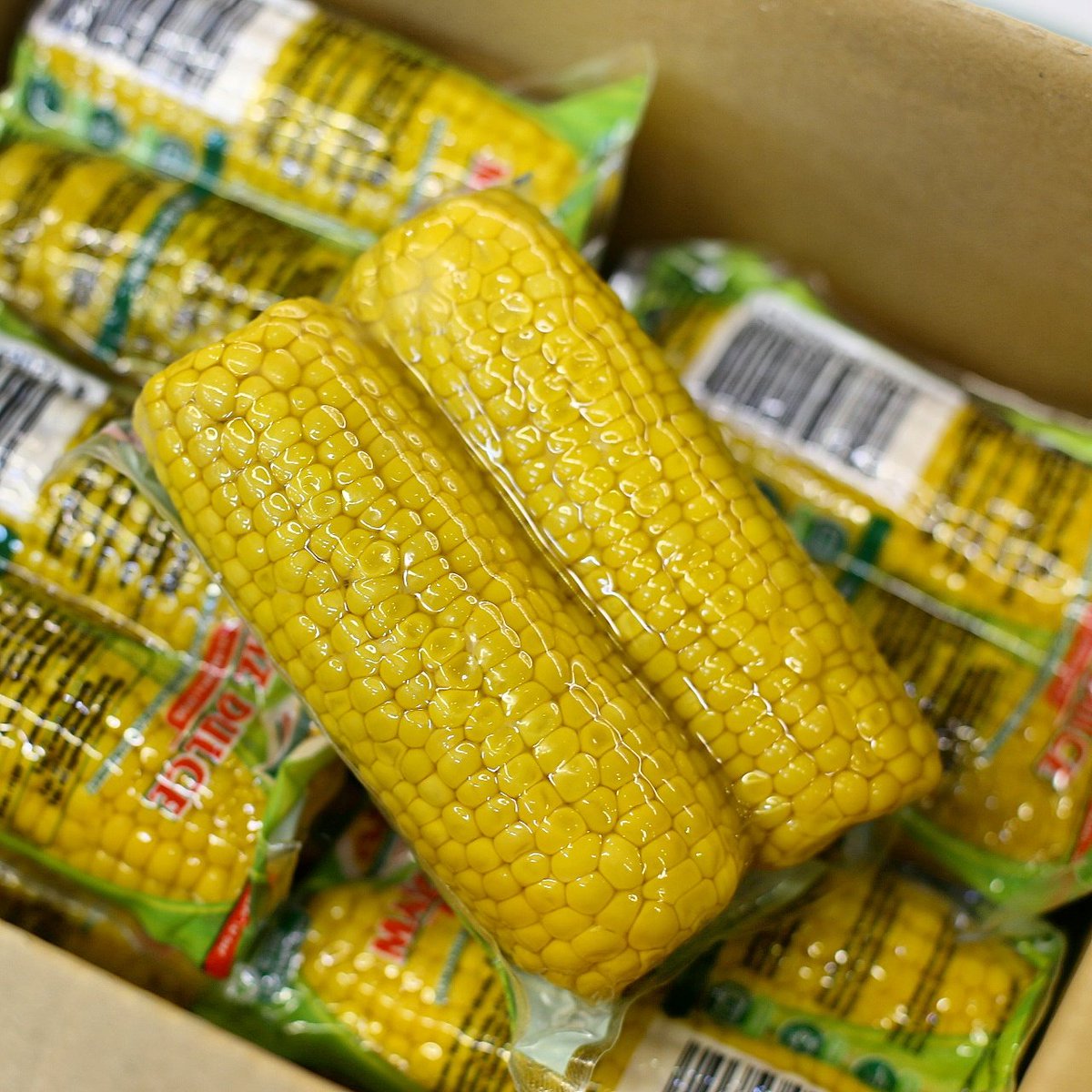 PFoodsWholesale's tweet photo. Vac packed sweet corn at Premier Fruits for enquiry info@premierfruits.com #asfreshasitgets #freshproduce #foodmarket #londonproduce #foodservice #cateringindustry #sweetcorn #veggie #foodsupplies #cheftake #instafood #instagood #london https://t.co/l0C2dRwdLJ https://t.co/VzEmKSNpfk