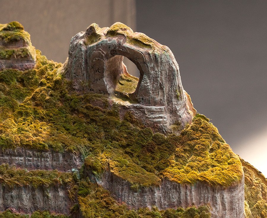 High Techne: Art and Technology from the Machine Aesthetic to