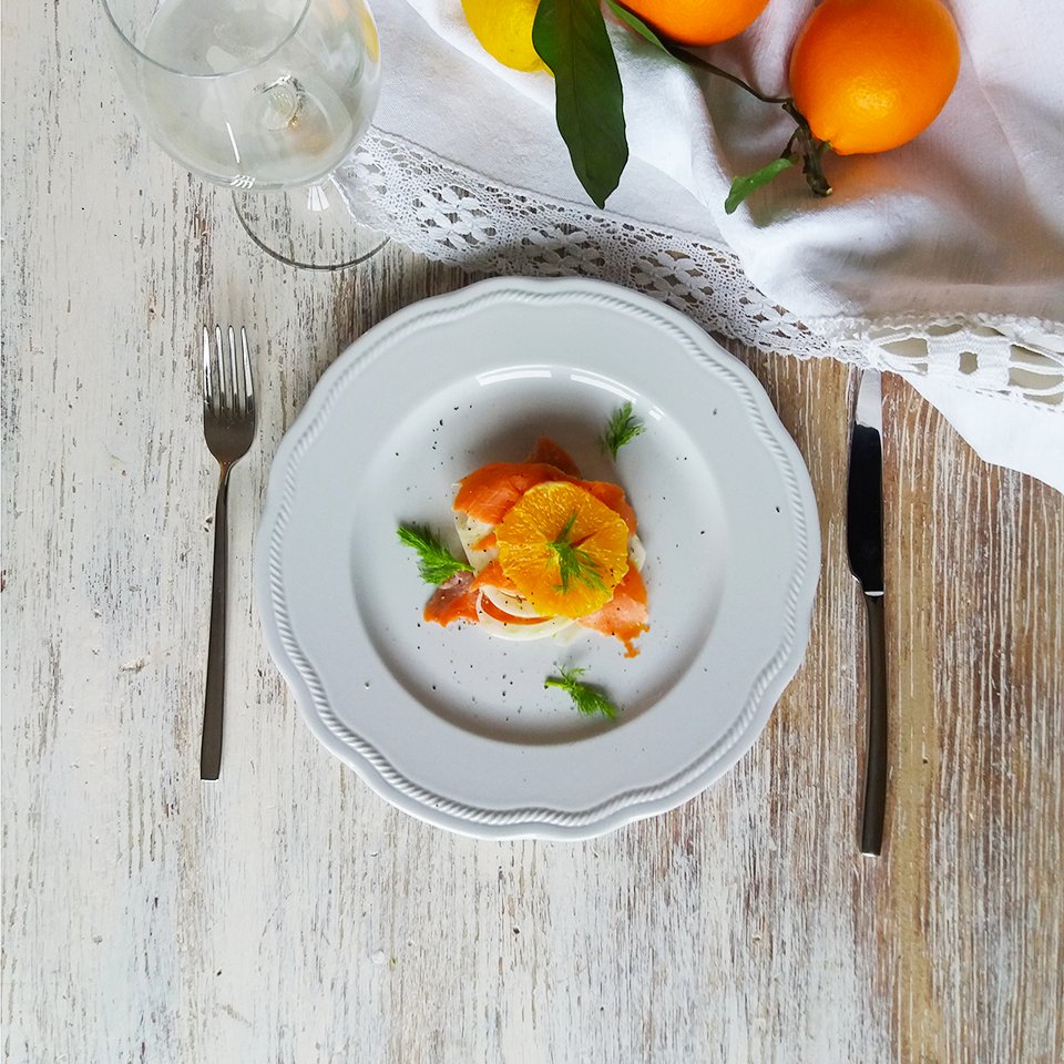 cosebuoneblog's tweet photo. Il periodo delle feste ormai è giunto al termine, è ora di rimettersi in forma! Perchè non cominciare con una ricetta dal blog #CoseBuone? Un'insalata di arance #Solarelli, finocchi e salmone affumicato. Non potrete più farne a meno
-> https://t.co/MLN3BaX8Bh https://t.co/l0mrwhBq4x