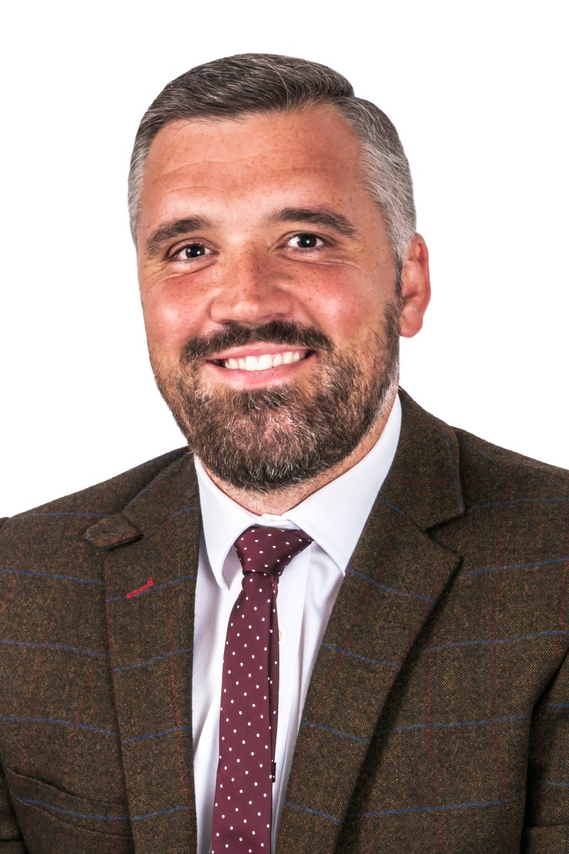spark_tsl's tweet photo. We're pleased to announce that @PHWifi is now @wifispark's Head of Transportation! ⚡
If you're in Rail and need the low down about Passenger WiFi - Paul is your man! https://t.co/rjMkXimwaY https://t.co/lS8b2BJ7E6