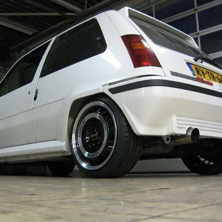 TurboRenault's tweet photo. @dutchgtturboowners - #DGTTO
#renault5gtturbo #oldskool #retrocar #renault5 #turborenault #dutchgtturbo #renault #renaultsport #gtturbo #turbo #renaultsuper5 #80's #90's #hothatch #gt #turbo #classiccar https://t.co/02rgqRlubS https://t.co/hk6QaLJqWF