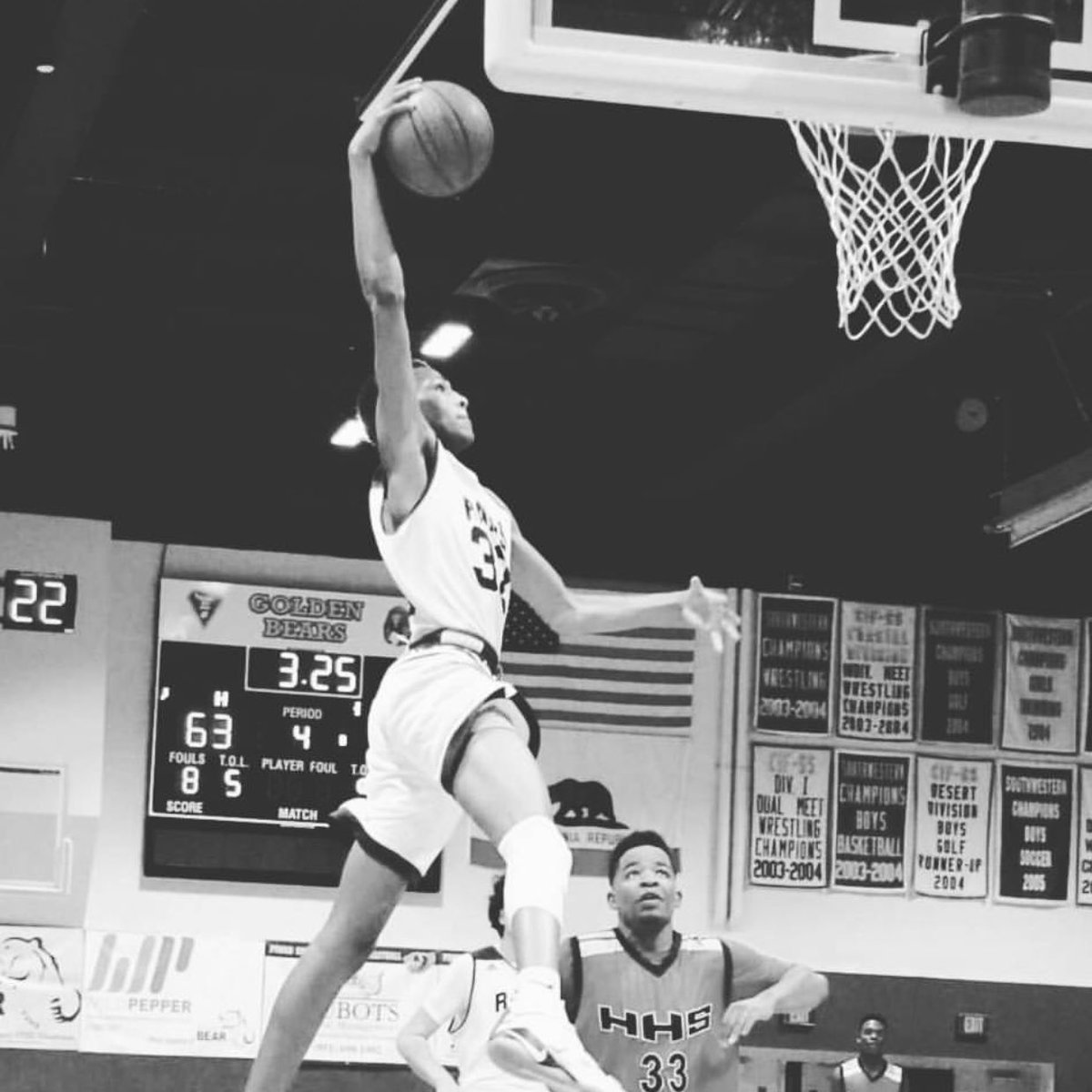 LSW__'s tweet photo. Happy 18th birthday to the twankies 😭😭 @lamarwright32 @ShamarWright5 ❤️ I love y'all both so much. Behave. See you in 2 weeks😂🤗 https://t.co/WTw5oZbnWz