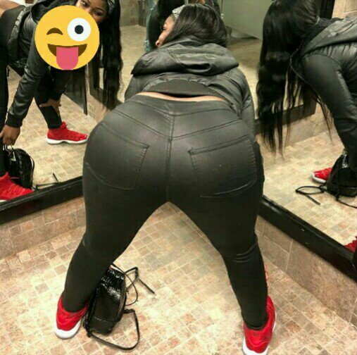 CRITICALDIAMOND's tweet photo. โค๐ ๐ธ
They gone say it's photoshopped
When My Crush pretends to drop something but ๐ yea #WCW #WCE #Wife God made Us perfect (hair, head shapes, eyes ๐). #DimplesGang #BeardGang
It's My pillow when I'm tired from work. ๐ My Big Heart ๐ค ๐GripRare https://t.co/nx7PXni5kN