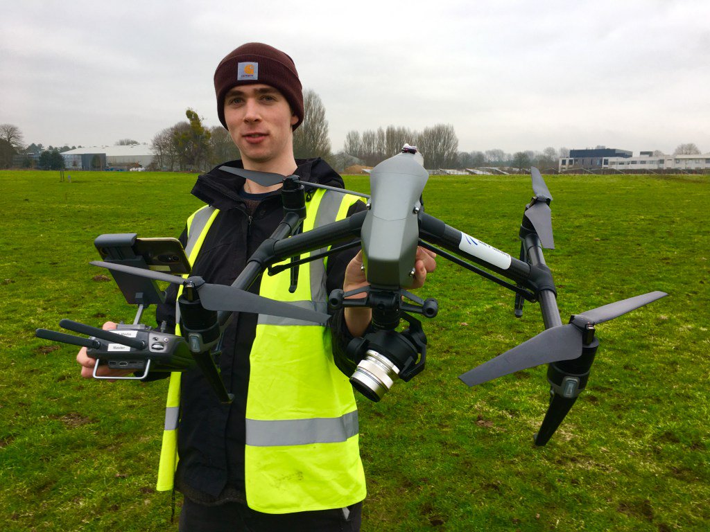 MYMediaLtd's tweet photo. Greg Holmes joins our CAA Certified Drone crew https://t.co/WhvgISjXXN https://t.co/5hgSBc6sGu