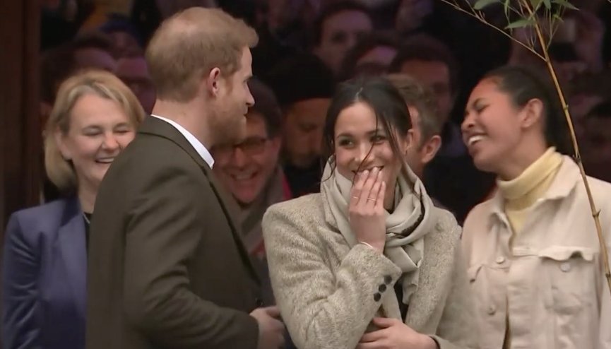 realmeghan0's tweet photo. Very nice moment.
#BowieForever
#AgentofChange
#JeremyKyle https://t.co/jaC58dXL5B