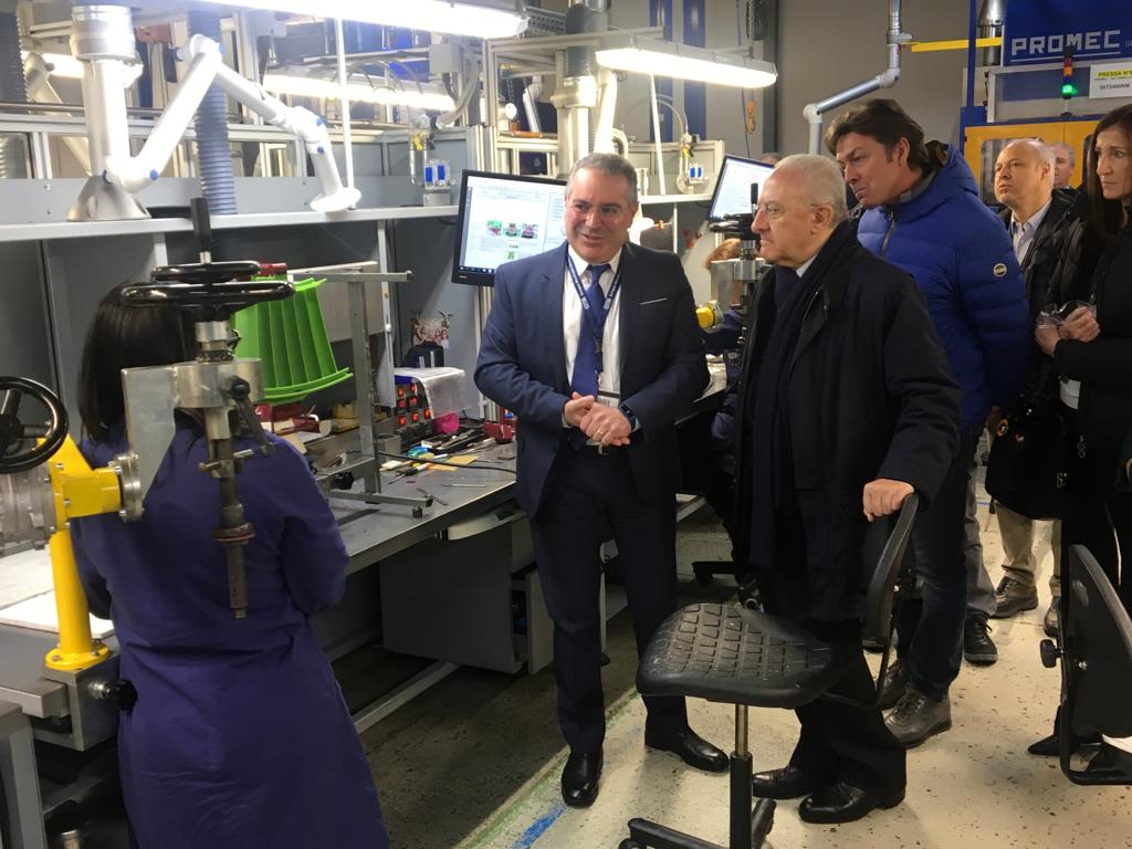 VincenzoDeLuca's tweet photo. La EMA in Alta #Irpinia è un'eccellenza dell’industria aerospaziale in grado di competere con i mercati globali dell’alta tecnologia che conferma la qualità e la specializzazione che esistono nella nostra regione. https://t.co/xRaYj013v1