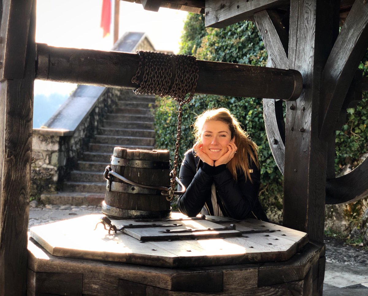 MikaelaShiffrin's tweet photo. I remember the chorus,
they were singing it for us.
#septembersong #lyrics ❤️ https://t.co/5zRd4rVVK9