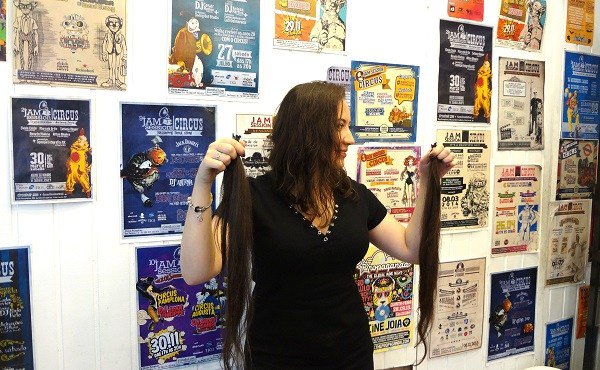 Moda_SemLimites's tweet photo. Feliz 2018! Ano Novo, Cabelo Novo! #newhair #carolvelloso #2018 https://t.co/mR3SEpDRko https://t.co/msK07AIgKM