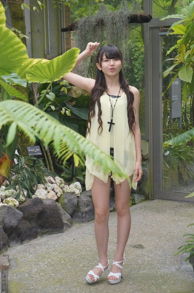 仲村星虹　盗撮 今年の博多どんたく水着ショーで仲村星虹(13)の発育色気っぷりが凄すぎww - エロチカ