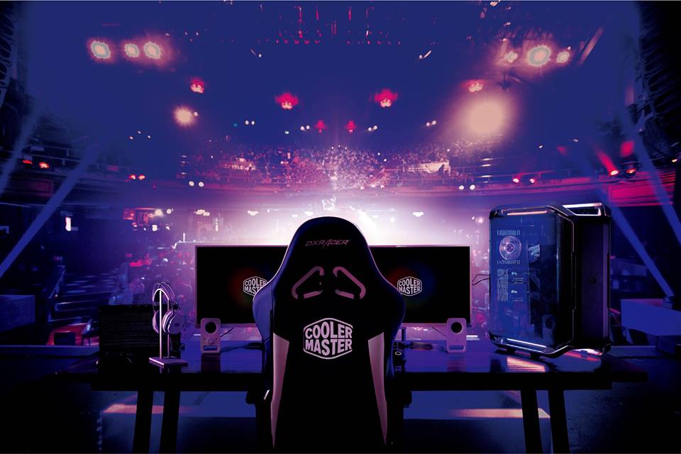 CoolerMasterME's tweet photo. Battle station / Cockpit / Set up.
Whatever you call it. Get ready to take it to the next level. 😎
#CMCES2018 #CMLV2018 #CES2018
#CoolerMaster #MakeItYours #خليها_على_طريقتك
تابعونا على إنستقرام: https://t.co/EG0pMMFI8b https://t.co/Wr0NcMGQvr