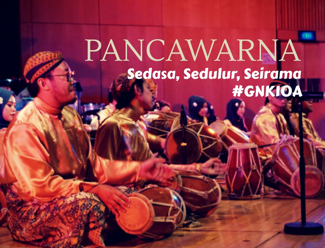 RPGNK's tweet photo. 🐉 Pancawarna 🐉
.
Do watch our full video on our youtube channel NOW✨!!!
Youtube: GamelanNagaKencana 
.
#gnk10A #sedasasedulurseirama #reflection2017 #republicpolytechnic https://t.co/8RBrrkqAUr