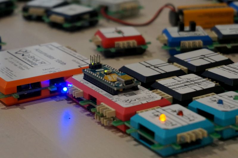 BrickRknowledge's tweet image. An alle #Informatiklehrer! Wir sind auch  dieses Jahr wieder auf zahlreichen #Tagungen für Informatiklehrer  unterwegs. Vielleicht sieht man sich ja in #Berlin #Hamburg #Muenchen oder  #Paderborn?!
 ibbb.cses.informatik.hu-berlin.de/events/17-gi-t…