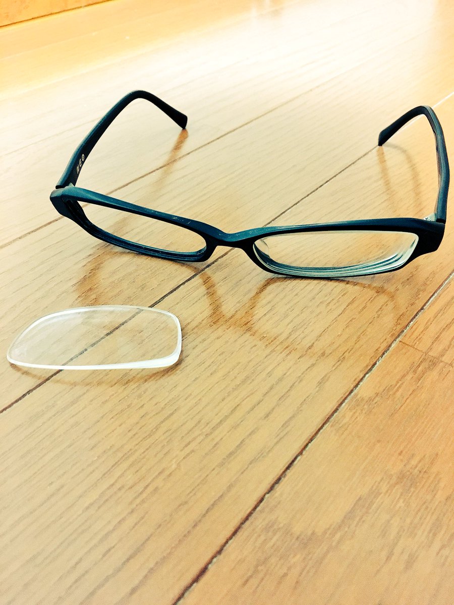 ヒロぽん On Twitter 新八ィィィィィィィィィィィィ 眼鏡 割れた 本体 何も見えない明日も見えない
