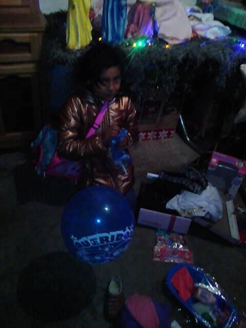 AlondraRock's tweet image. las mejores sobrinas del mundo ..las mega amo ..gracias por los regalos reyes magos ..me encantaron 😍