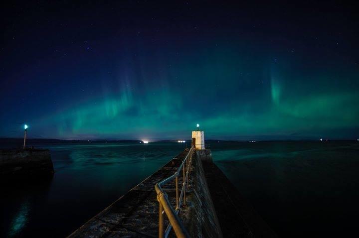 Is 2018 the year to tick seeing the #NorthernLights off your bucket list? 📷 FB/Joss Ward #Nairn #Aurora