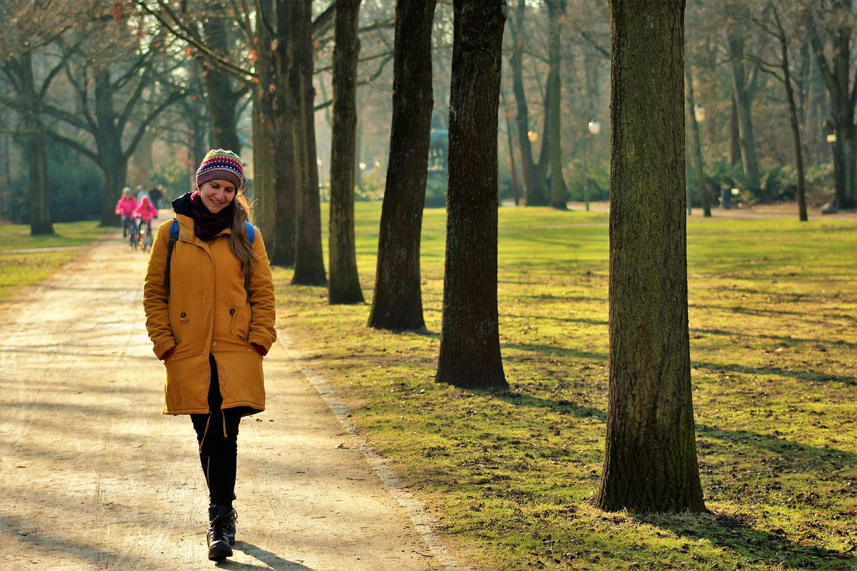 WildSheffield's tweet photo. It's a fact! Getting outside amongst sky, trees and birdsong is good for citydwellers' #mentalhealth - and it has lasting effects too, according to @KingsCollegeLon researchers https://t.co/TdRtKjg3KQ #SaveSheffTrees #outdoorfun https://t.co/8VI6spcjPc