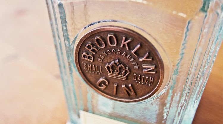 theroyalbarn's tweet photo. Our #ginofthemonth is the wonderfully citrus infused @BrooklynGin served with lime and thyme for the perfect bit of #humpdaymotivation for you all #royalbarn @kirkbylonsdale @KLBrewery #craftgin #ginandtonic @FeverTreeMixers @classicdrinks https://t.co/JT1qQcsZJw