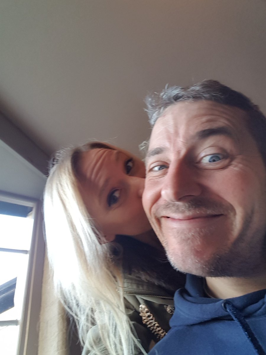 lena_loopy's tweet photo. Unexpected annual leave today! Out to lunch with my very own Prince charming #PCJonnyGould on #DisneyHappinessDay https://t.co/TAhNZmnzmd