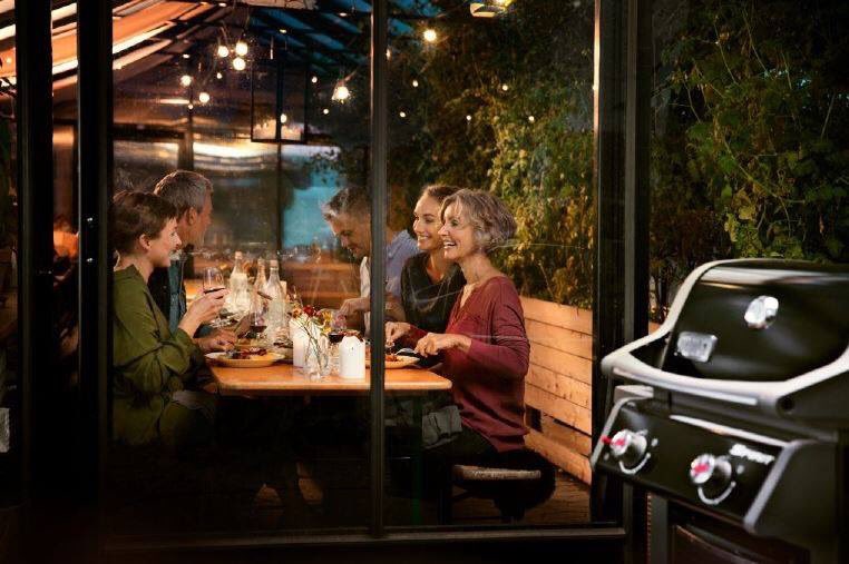 Yoğun bir günün ardından yorgunluğunuzu atmanın en güzel yolu :) 
webershop.com.tr
weberstephen.com.tr 
#weberforlife #barbekü #mangal #lezzet #ızgara