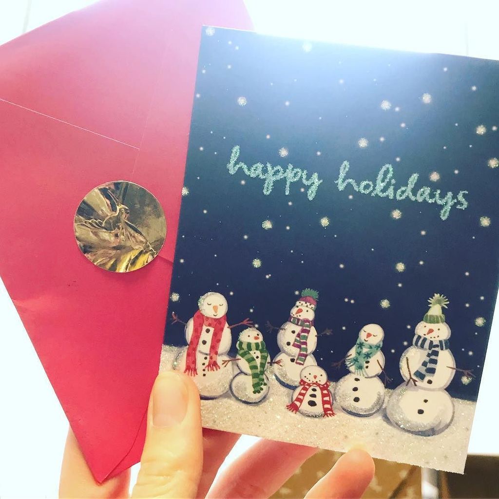 FoodoraDesign's tweet photo. Took a while to get from Canada to Berlin but foodora team got warm wishes from @taplytics Thank you! 🎄💕
.
.
.
#taplytics #foodoradesignteam #designteam #productdesignteam #christmascard https://t.co/RZnM7jAGRa https://t.co/iMPg9LBOUr