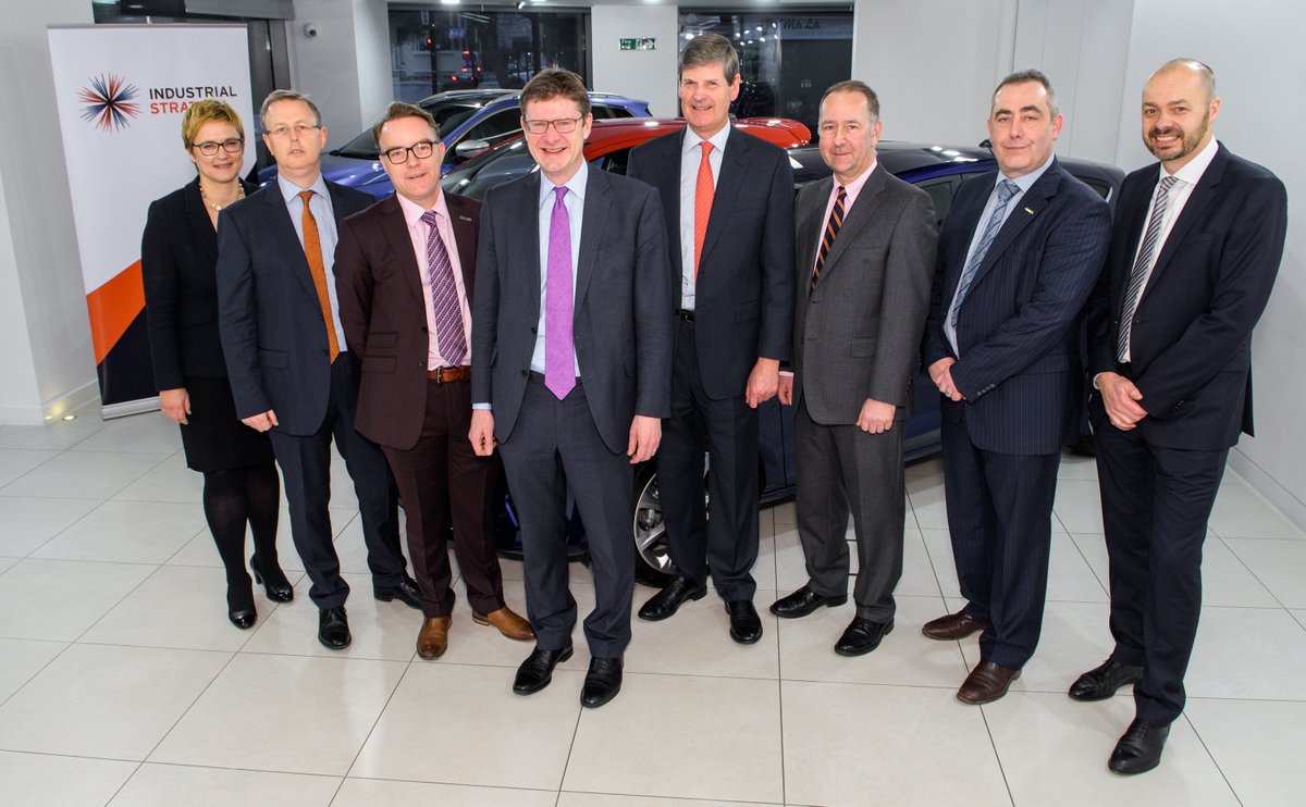 GKN_plc's tweet image. GKN helping to establish the UK as a world leader in future of mobility in landmark sector deal, as £52.8 million funding announced to develop next generation of driverless and low-carbon vehicles. apcuk.co.uk/2018/01/apc-co…