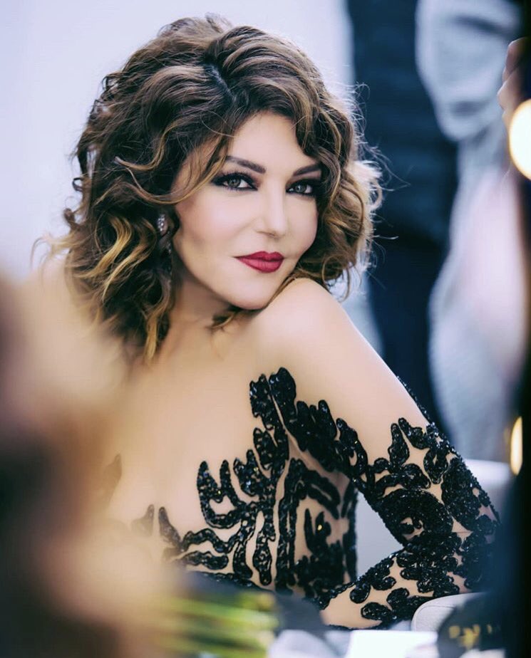 onetvlebanon's tweet photo. من كل اسرة : @onetvlebanon 
عقبال المية للنجمة سميرة س��يد اللي كل ما بتكبر بتحلى ❤ 
#OneTv #One2Z #CelebrityNews 💫@SamiraSaid https://t.co/yBsa657hMR