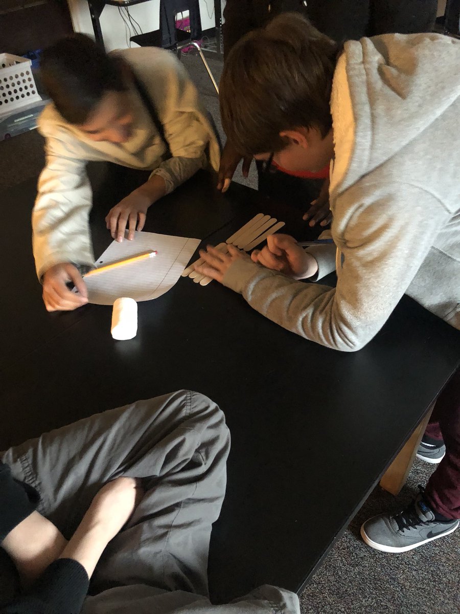ms__schneider's tweet photo. Instant design challenge #pltw #designandmodeling @AmberJaggers @JCPSSuper @ShawneeMS1 https://t.co/N5atKCfmqO