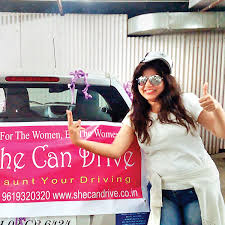 MahaGovtMic's tweet photo. महिलांना वाहन चालविण्याचे प्रशिक्षण देण्यासाठी #SheCanDrive ही प्रशिक्षण संस्था सुरू करणा-या देशातील प्रथम महिला #स्नेहाकामथ आहेत. त्या #मुंबई च्या असून त्यांनी आतापर्यंत सर्वच वयोगटातील चारशेहुन अधिक महिलांना वाहन चालविण्याचे प्रशिक्षण दिलेले आहे. #FirstLadies #WomenAchievers https://t.co/2c1wIyr5Ff