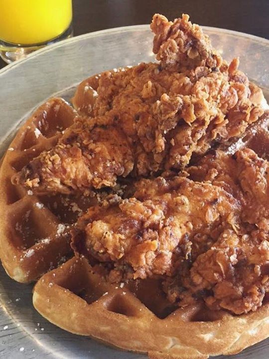 zeggzeggz's tweet photo. Thanks to @bestchickentendies on Instagram for the glowing review of our delicious chicken and waffles! #Light #Fluffy #DidNotDisappoint #ZEGGZ #BrunchEveryDay

(Reposted by @ZEGGZ from @bestchickentendies 🍗🐓🍴) https://t.co/NLS3gOzPRI #ZEGGZ #MerryBrunchmas https://t.co/ppulwvliVC