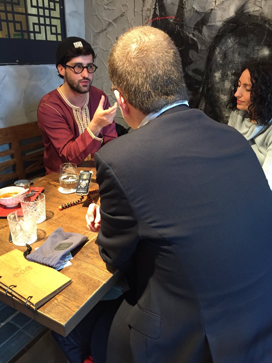 alexkerlin_'s tweet photo. @SaschaRW im Gespräch mit @ErsanMondtag für @KulturWest #dasinternat @SchauspielDo https://t.co/9JweVJ60ib