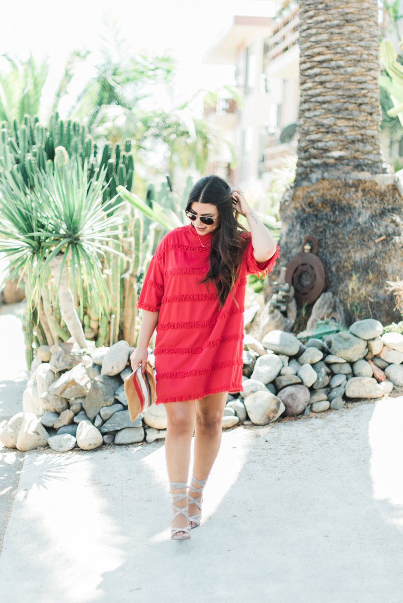 LivePlentiful's tweet photo. Valentine's Day will be here before we know it.  Style the color of the season for a perfect date night look featuring @scoaststyle https://t.co/V23CHKgJGJ #outfitinspiration https://t.co/lsIhs2IcbI