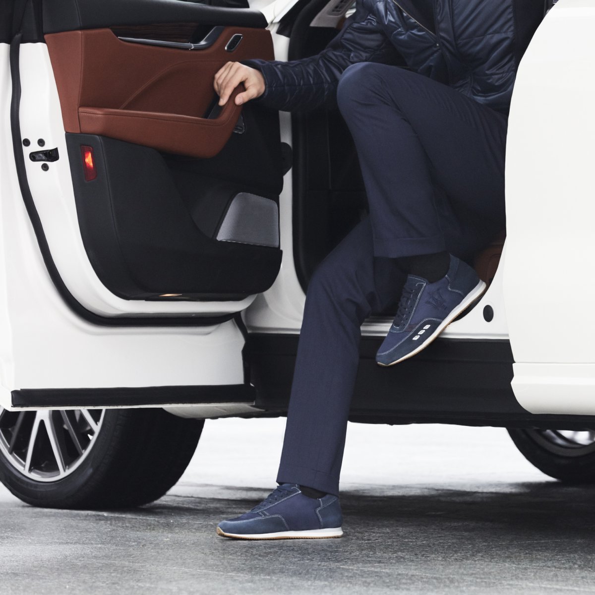 Maserati_HQ's tweet photo. A #Maserati sneaker inspired by the aerodynamics of running shoes is the ideal travelling companion for any situation. Explore our exclusive sales at the #MaseratiStore https://t.co/z03BDO5N1t https://t.co/WoBhCykiUZ