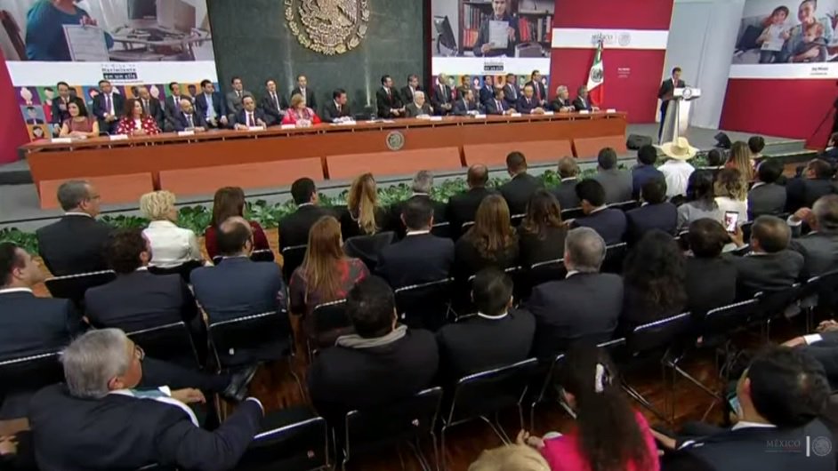 “El derecho a la identidad es una garantía básica de las mexicanas y de los mexicanos, y el <a href="/gobmx/">gob.mx</a> tiene la obligación de asegurar que sea una realidad”, <a href="/EPN/">Enrique Peña Nieto</a>. 
#ENVIVO: gob.mx/presidencia
#ActaDeNacimiento