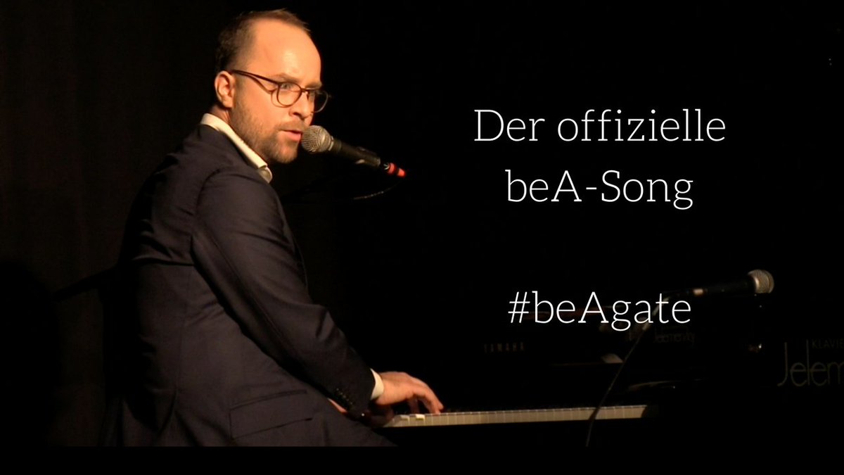Mein Beitrag zum #beAgate: Der offizielle #beA-Song. Es lebe das Fax! youtu.be/IuMfQ8gGJKM