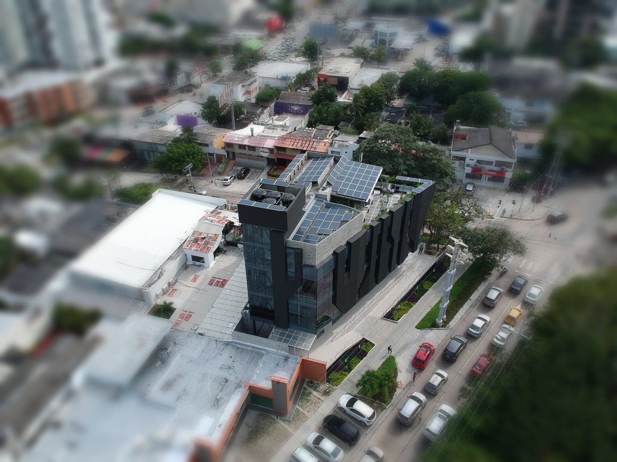 arqvictorc's tweet photo. Just breaking BAQ #arqvictorc #architect #arquitecto #thanks2017 #arquitectosbarranquilleros #baq #keepgoing #letsdesign #becreative #contoda2018 #koombea #edificiok https://t.co/RPgfNq0BsF
