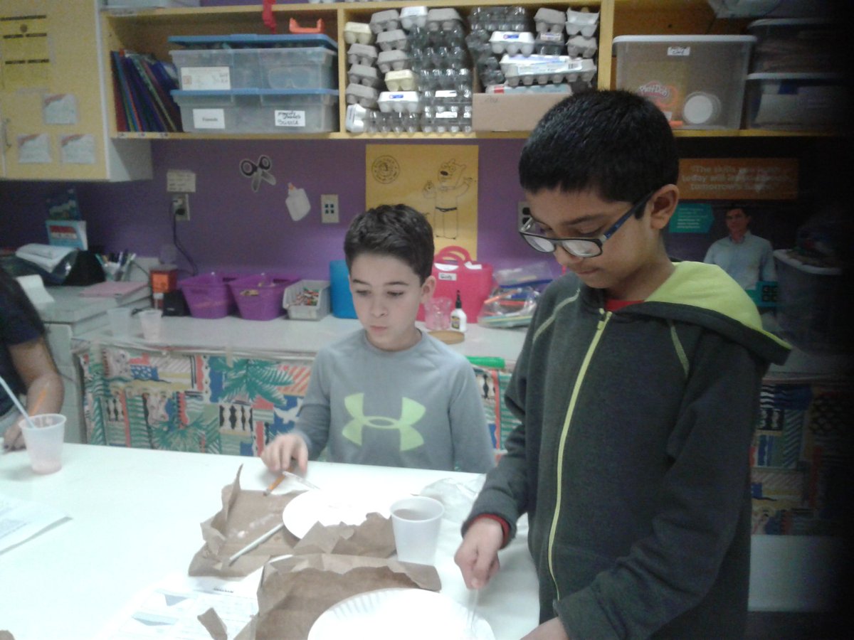 behr_keri's tweet photo. Testing out our "magma" after a lesson on one of earth's amazing changes in Volcanoes https://t.co/Z63DutFiIR