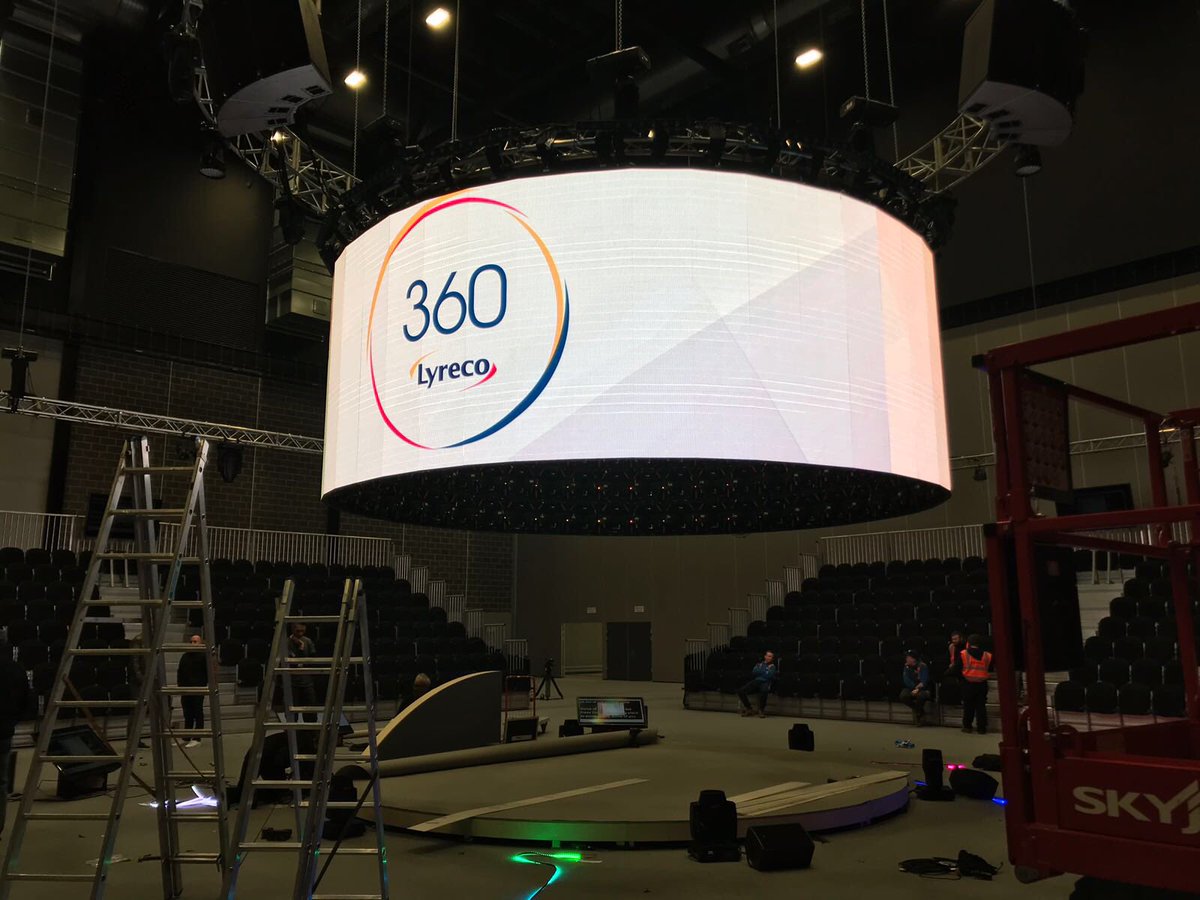 CSPAV's tweet photo. And we’re off just a little 24m circumference LED screen to start the year off #EventProfs #videogenius https://t.co/FDgQ9yl4gR