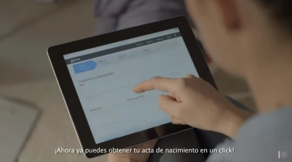 Se proyecta el video de la campaña "Acta en Línea".
#ENVIVO: gob.mx/presidencia
#ActaDeNacimiento