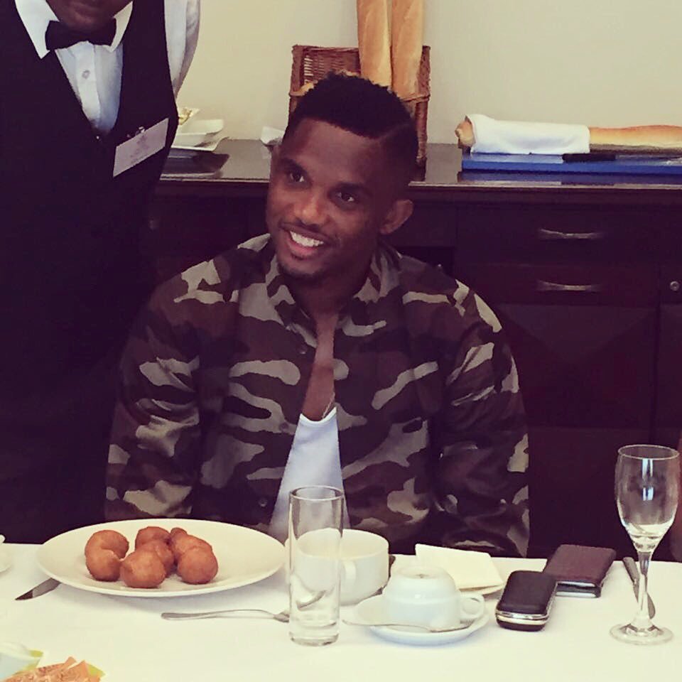 Neyostar01's tweet photo. Samuel had a fight with his wife and promised not to eat her food that night to punish her. 
But as Samuel came back that night, saw Pounded yam with efo riro  and some small chops, https://t.co/LRATyFa9wd