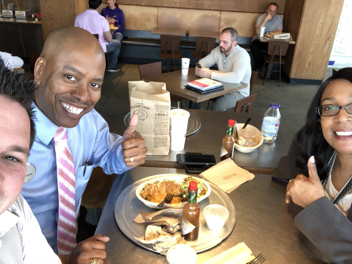 tkirk44's tweet image. Lunch at Chipotle with my good friend Joe from the ole Radio Shack days. He is now the HR Block DM. Looking forward to a great partnership in Columbia. @shawnatspg @MichaelMiess1 @ThomasSPG
