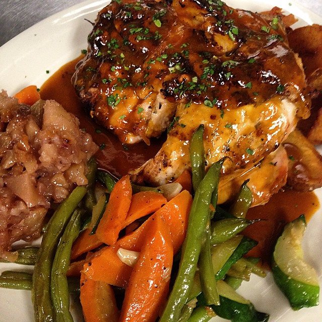 JOES_GARAGE_'s tweet photo. First we eat, then we do everything else https://t.co/cN7dCdmiH0