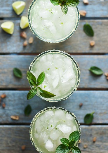 thecookingshed's tweet photo. Only 5 spaces left on our NEW tapas & gin class! https://t.co/gfiijOJmVn #cocktails #ginmasterclass #gin #tapas #spanishfood #cookerylesson #tapasclass #ginandtapas #hotgin #hotgincocktail #pomada https://t.co/kSlSPCnyID